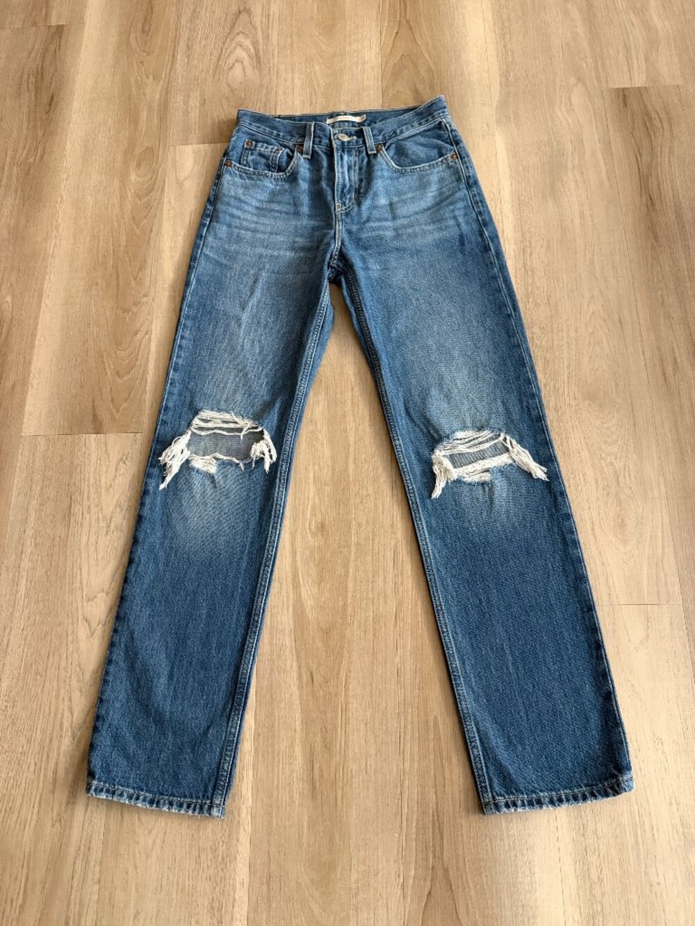 Levi’s Low Pro Straight Jeans 24 Distressed Ripped Y2K Medium Wash